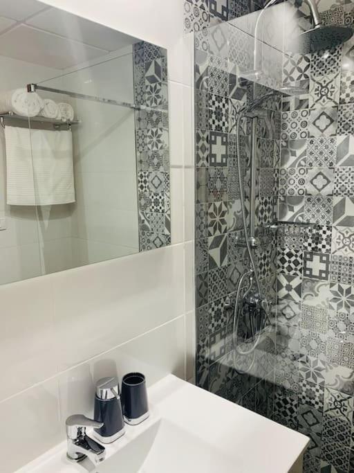 Alterhome Luminoso Estudio Con Piscina Y Maravillosas Vistas Torremolinos Dış mekan fotoğraf